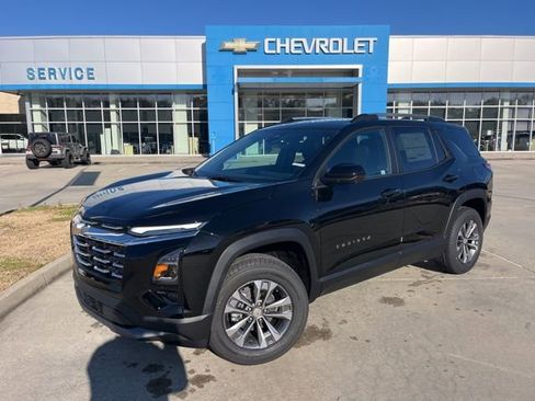 New 2026 Chevrolet Equinox LT w/ Convenience Package II image 2