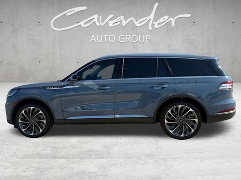 Used 2025 Lincoln Aviator Reserve w/ Equipment Group 201A AWD/4WD image 13