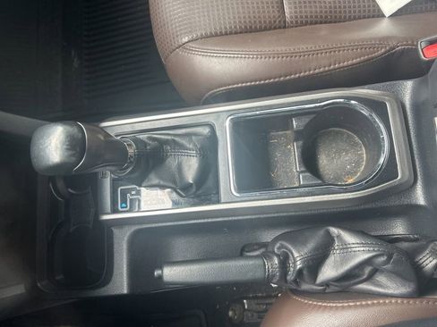 Used 2019 Toyota Tacoma Limited image 19