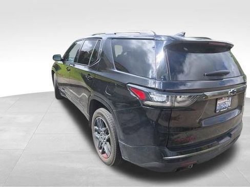 Used 2019 Chevrolet Traverse Premier w/ Redline Edition AWD/4WD image 3