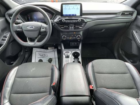 Used 2023 Ford Escape ST-Line image 11