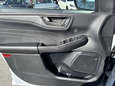 Used 2025 Ford Escape Active image 8