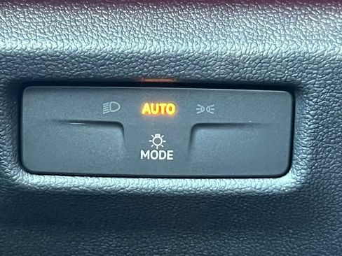 New 2026 Volkswagen Tiguan SE R-Line AWD/4WD image 19