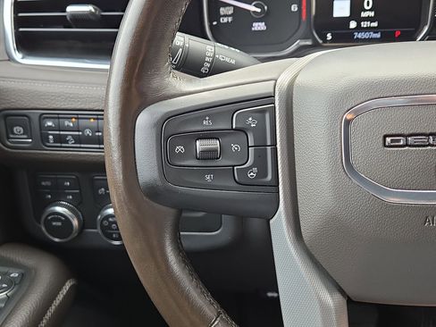 Used 2021 GMC Yukon Denali w/ Advanced Technology Package AWD/4WD image 21