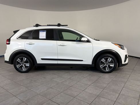 Used 2020 Kia Niro EX FWD image 8