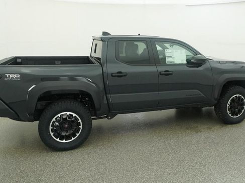 New 2026 Toyota Tacoma TRD Off-Road AWD/4WD image 10