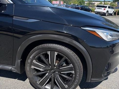 Used 2021 INFINITI QX50 Luxe w/ Appearance Package AWD/4WD image 5