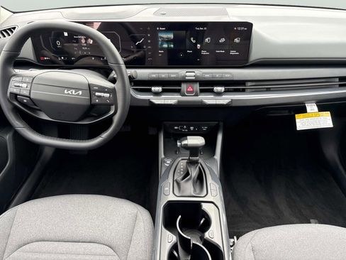 New 2025 Kia K4 EX image 14