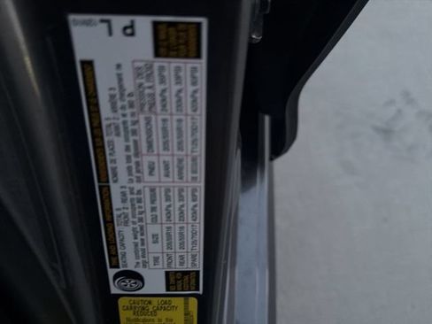 Certified 2025 Toyota Corolla SE FWD image 34