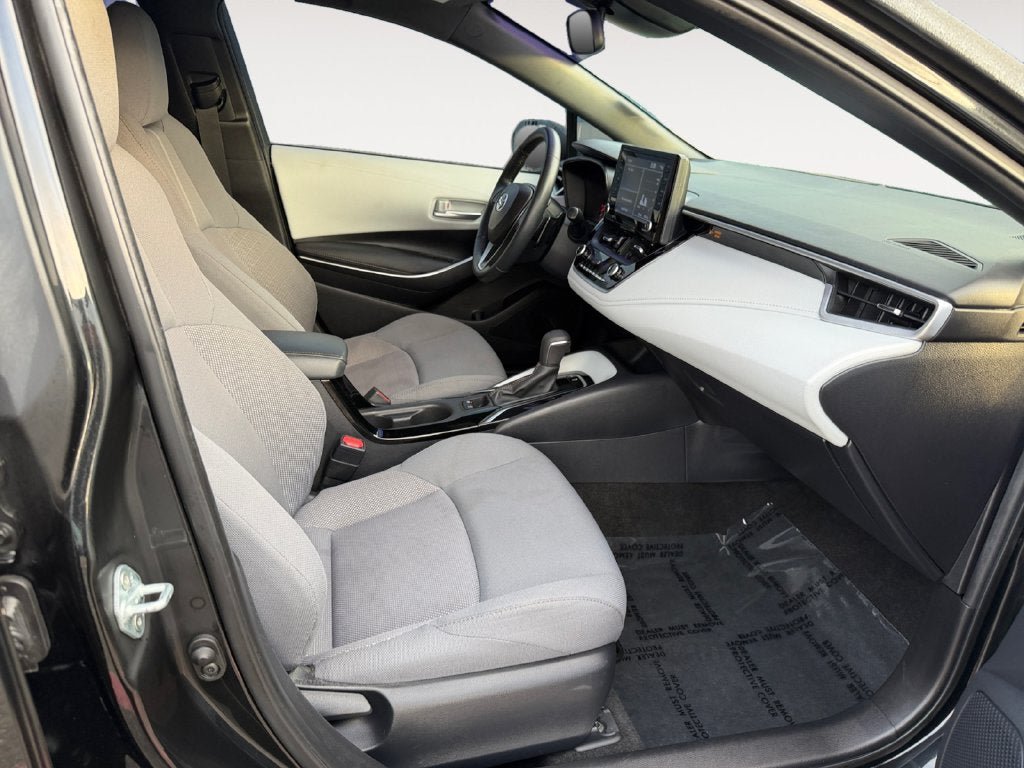 Used 2022 Toyota Corolla SE w/ Carpet Mat Package (TMS) FWD image 24