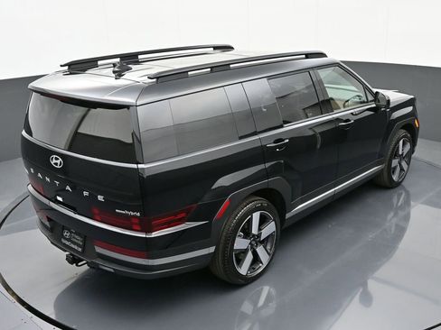 Used 2025 Hyundai Santa Fe Limited image 16