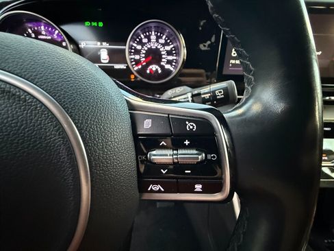 Used 2022 Kia Carnival SX FWD image 23