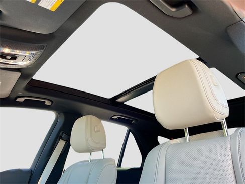 Used 2024 Mercedes-Benz GLE 350 4MATIC image 22