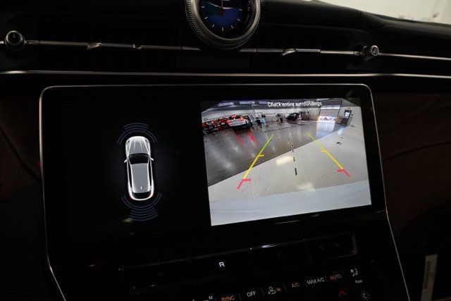 Used 2025 Maserati Grecale Modena AWD/4WD image 24