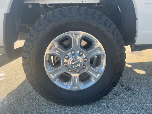 Used 2024 RAM 3500 Big Horn image 32