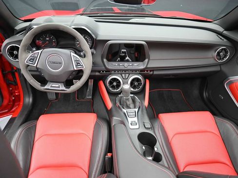 Used 2023 Chevrolet Camaro SS RWD image 6