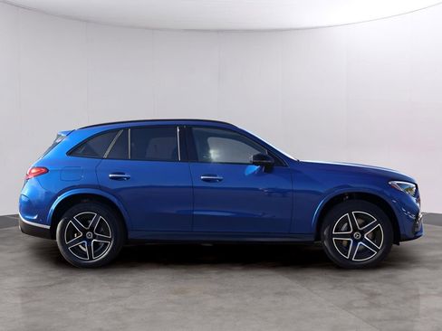 Used 2026 Mercedes-Benz GLC 300 4MATIC image 4