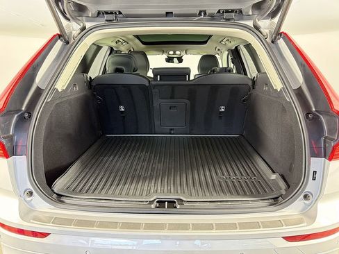 Used 2023 Volvo XC60 B5 Plus w/ Climate Package AWD/4WD image 26