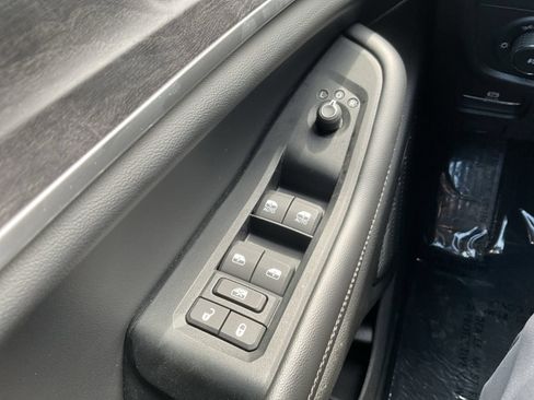 Used 2024 Jeep Grand Cherokee Limited w/ Luxury Tech Group II AWD/4WD image 24