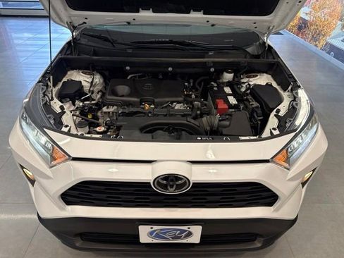 Used 2021 Toyota RAV4 XLE w/ Convenience Package AWD/4WD image 40