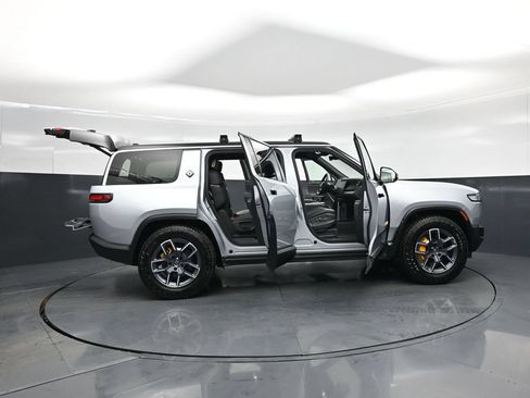 Used 2023 Rivian R1S Adventure Quad AWD/4WD image 5
