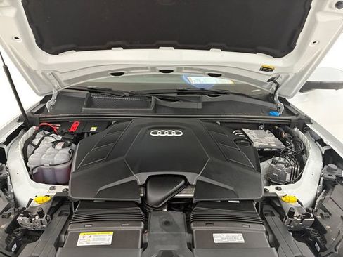 Used 2025 Audi Q7 3.0T Premium Plus AWD/4WD image 11