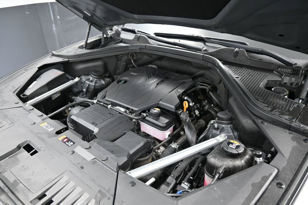 Used 2025 Genesis GV80 2.5T Standard AWD/4WD image 14