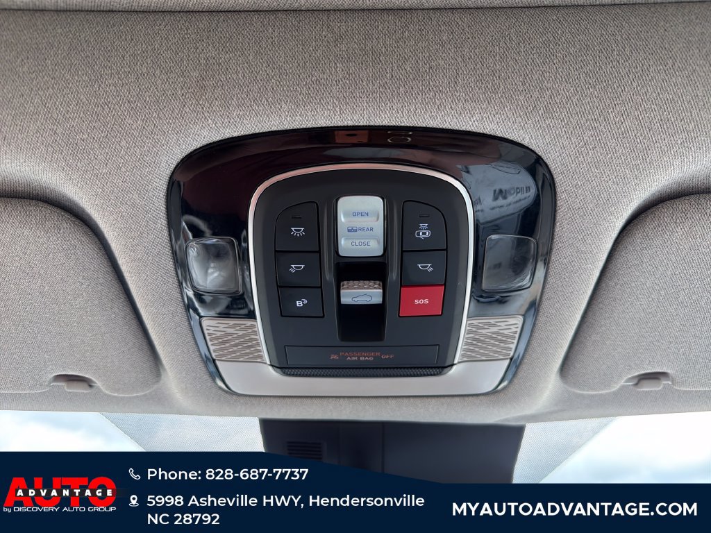 Used 2024 Hyundai Palisade Limited AWD/4WD image 27