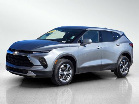 Used 2025 Chevrolet Blazer LT image 8