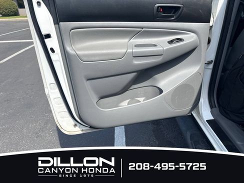 Used 2013 Toyota Tacoma 4x4 Double Cab w/ SR5 Pkg image 14