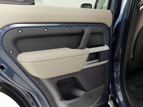 Used 2024 Land Rover Defender 110 S image 48