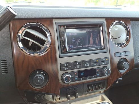 Used 2011 Ford F250 Lariat w/ Lariat Ultimate Pkg AWD/4WD image 10