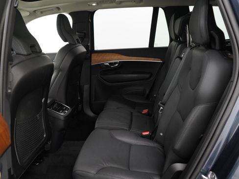 Used 2024 Volvo XC90 B5 Plus image 16