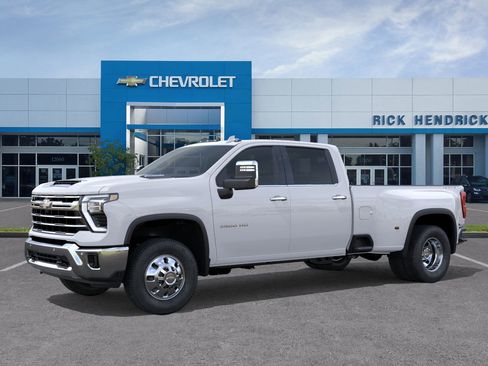 New 2026 Chevrolet Silverado 3500 LTZ image 3