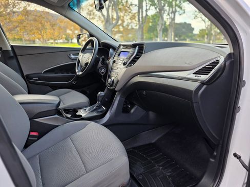 Used 2014 Hyundai Santa Fe Sport AWD/4WD image 18