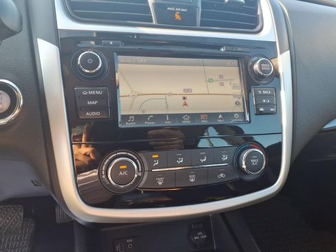 Used 2018 Nissan Altima 2.5 SR w/ SR Special Edition FWD image 9