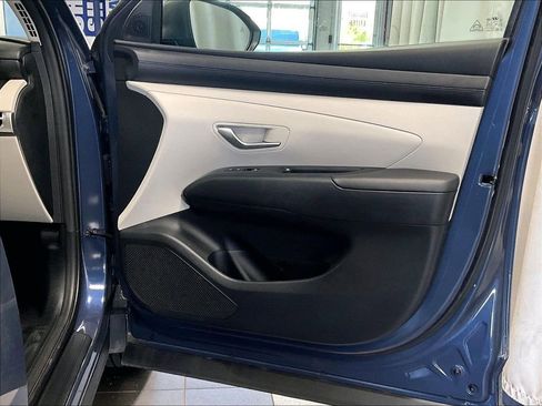 Certified 2025 Hyundai Tucson SEL AWD/4WD image 12