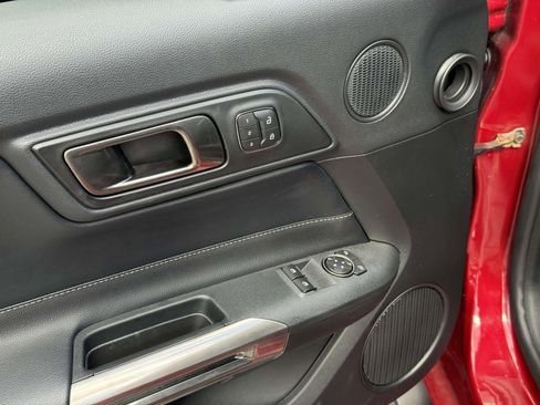 Used 2020 Ford Mustang Shelby GT500 w/ Technology Package image 42