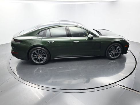 Certified 2025 Porsche Panamera RWD image 41