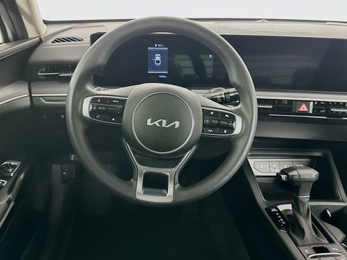 Used 2025 Kia K5 LXS FWD image 18
