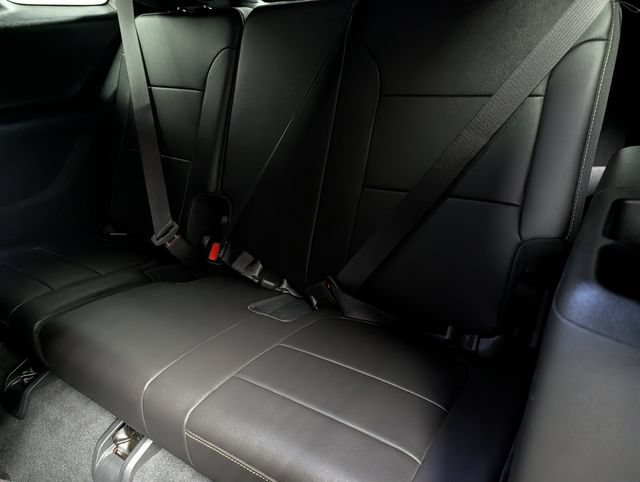 Certified 2023 Chevrolet Traverse LT w/ LT Premium Package AWD/4WD image 15
