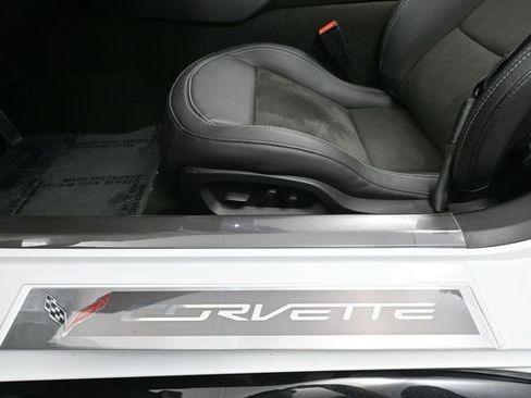 Used 2018 Chevrolet Corvette Z06 RWD image 23