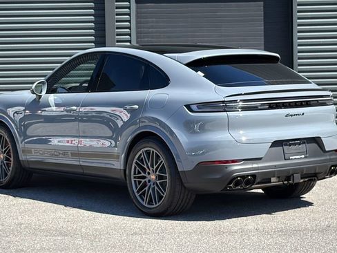 New 2026 Porsche Cayenne S AWD/4WD image 3