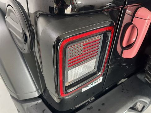 Used 2022 Jeep Wrangler Unlimited Sport AWD/4WD image 43