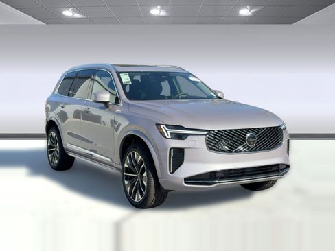 New 2026 Volvo XC90 B6 Plus w/ Protection Package image 7