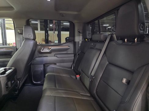 Used 2025 Chevrolet Silverado 1500 RST w/ Rally Edition AWD/4WD image 17