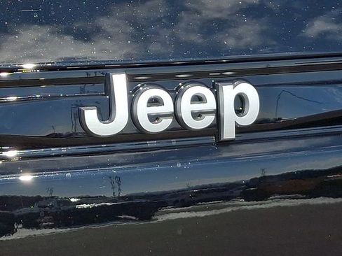 New 2026 Jeep Grand Cherokee Laredo X image 10