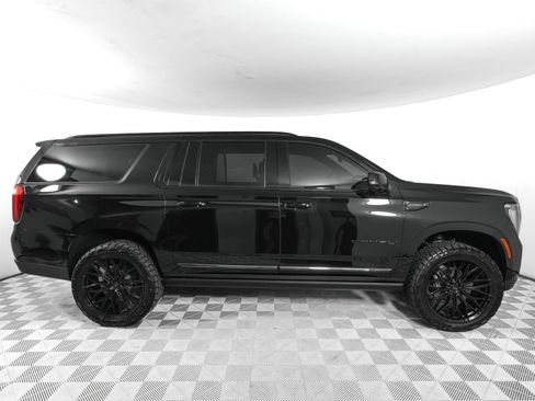 Used 2026 GMC Yukon XL Denali Ultimate AWD/4WD image 4