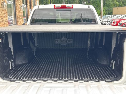 Used 2021 GMC Canyon AT4 image 12