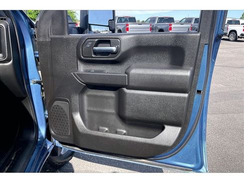 Used 2024 Chevrolet Silverado 2500 Custom AWD/4WD image 25